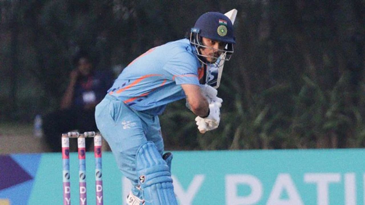 തിരിച്ചുവരവ് ഇത്തിരി കടുപ്പം! ഇഷാന് കിഷന് നിരാശ, ടീമിലും തോല്വി; ഓപ്പണറായി എത്തിയിട്ടും തിളങ്ങാനായില്ല തിരിച്ചുവരവ് ഇത്തിരി കടുപ്പം! ഇഷാന് കിഷന് നിരാശ, ടീമിലും തോല്വി; ഓപ്പണറായി എത്തിയിട്ടും തിളങ്ങാനായില്ല