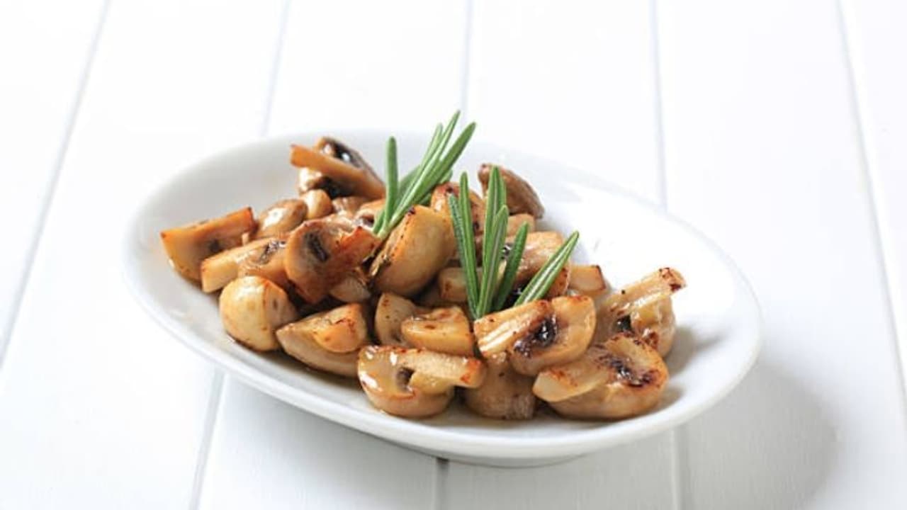 മഷ്റൂമും പനീറുമൊക്കെ പതിവായി കഴിക്കണേ; കാര്യം ഇതാണ്... മഷ്റൂമും പനീറുമൊക്കെ പതിവായി കഴിക്കണേ; കാര്യം ഇതാണ്...