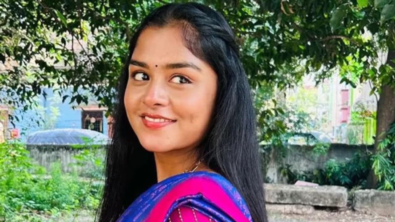 ചന്ദ്രകാന്തത്തിലെ നായിക പിൻമാറി, ഏഷ്യാനെറ്റ് സീരിയലിൽ ഇനി ആ തെന്നിന്ത്യൻ നടി ചന്ദ്രകാന്തത്തിലെ നായിക പിൻമാറി, ഏഷ്യാനെറ്റ് സീരിയലിൽ ഇനി ആ തെന്നിന്ത്യൻ നടി