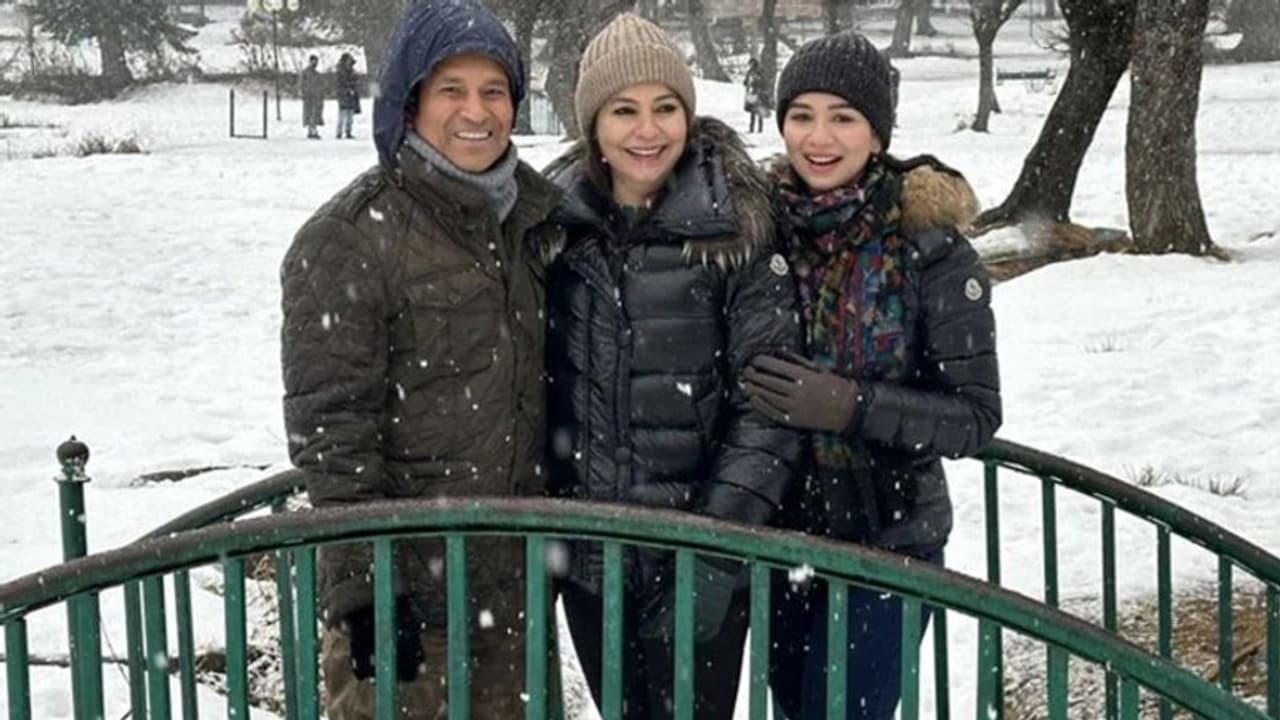 Sachin Tendulkar's 'Beautiful Kashmir' post sparks PM Narendra Modi's 'Make in India' remark Sachin Tendulkar's 'Beautiful Kashmir' post sparks PM Narendra Modi's 'Make in India' remark