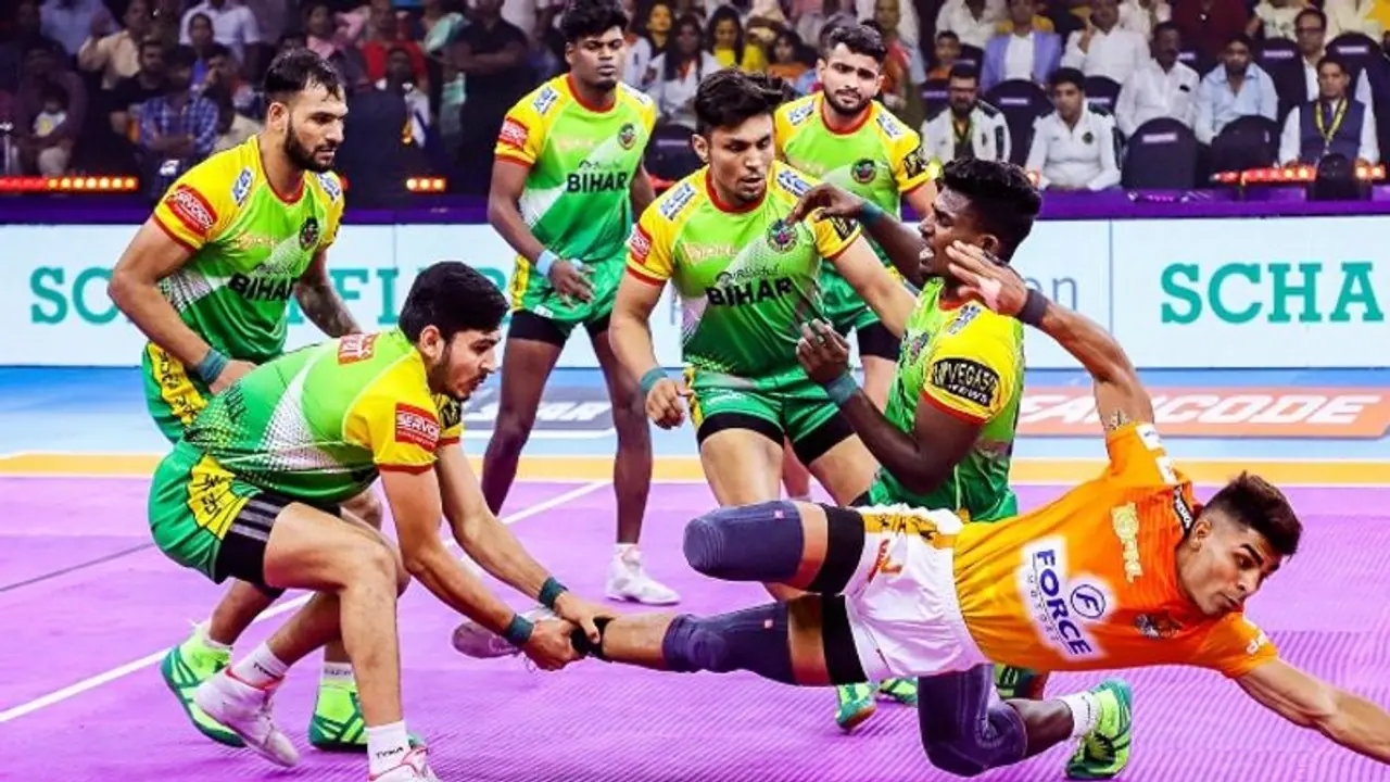 3 முறை சாம்பியன் பாட்னா பைரேட்ஸை வீழ்த்தி இறுதிப் போட்டிக்கு சென்ற புனேரி பல்தான்! 3 முறை சாம்பியன் பாட்னா பைரேட்ஸை வீழ்த்தி இறுதிப் போட்டிக்கு சென்ற புனேரி பல்தான்!