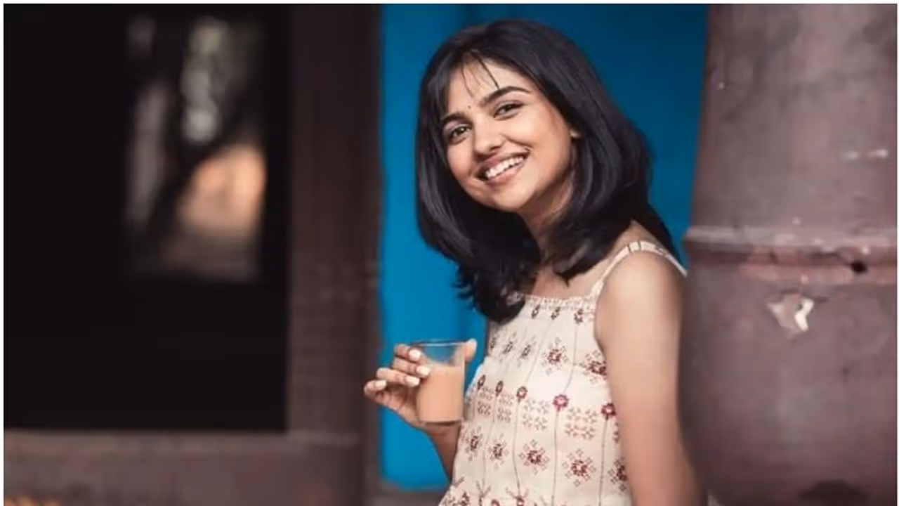 ആ സംവിധായകന്‍ തല്ലിയും ശകാരിച്ചും അഭിനയിപ്പിച്ചു: മമിത ബൈജു