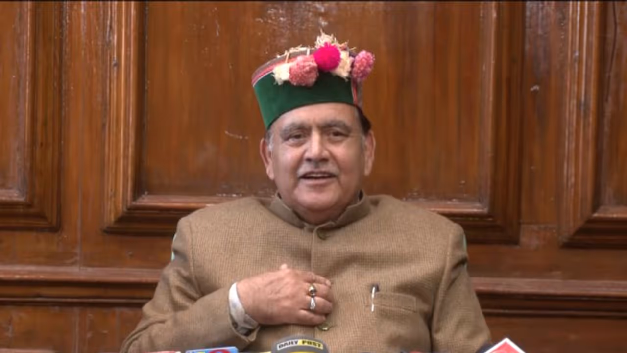 ഹിമാചലിൽ ബിജെപിക്ക് വോട്ട് ചെയ്ത കോൺഗ്രസ് എംഎൽഎമാർക്കെതിരെ കടുത്ത നടപടി, 6പേരെയും സ്പീക്കർ അയോഗ്യരാക്കി ഹിമാചലിൽ ബിജെപിക്ക് വോട്ട് ചെയ്ത കോൺഗ്രസ് എംഎൽഎമാർക്കെതിരെ കടുത്ത നടപടി, 6പേരെയും സ്പീക്കർ അയോഗ്യരാക്കി