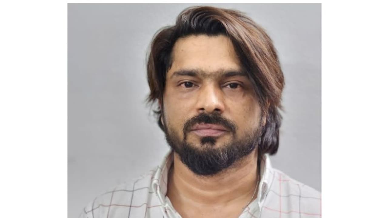 ചെക് പോസ്റ്റിലെ വാഹന പരിശോധയിൽ കുടുങ്ങി; യുവാവിന്റെ കൈവശമുണ്ടായിരുന്നത് 196 ഗ്രാം കഞ്ചാവ്