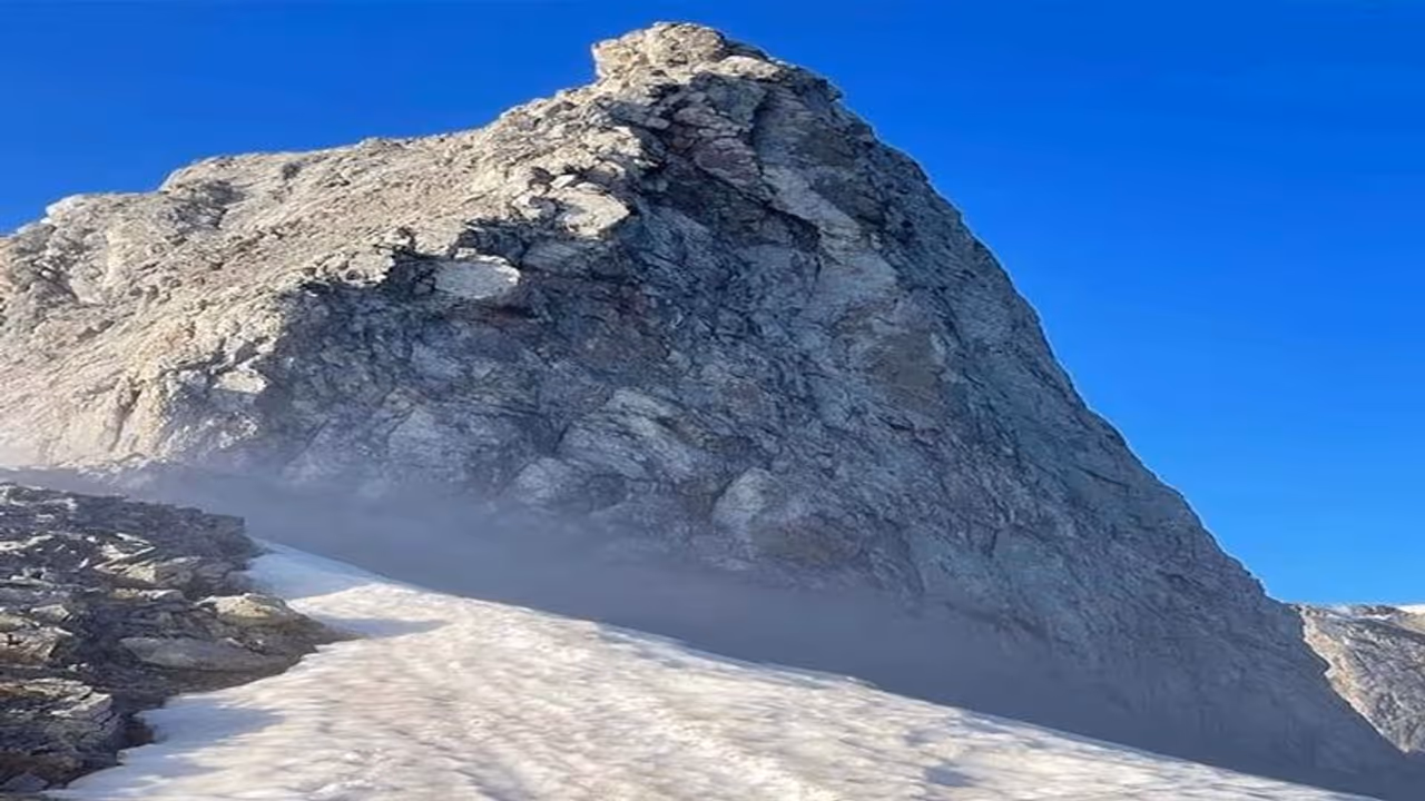 If temperatures rise by three degrees, 90% of the Himalayas will experience drought