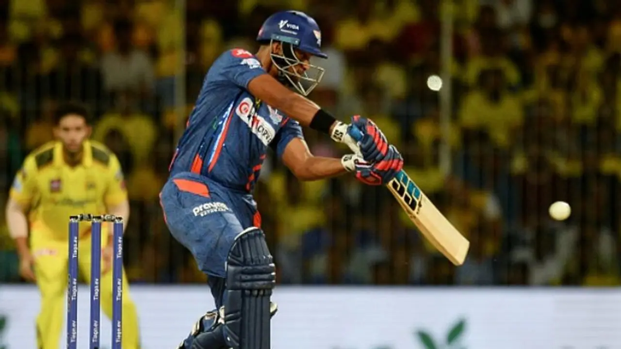 ക്രുനാല് പാണ്ഡ്യയുടെ സ്ഥാനം തെറിച്ചു; പുതിയ വൈസ് ക്യാപ്റ്റനെ പ്രഖ്യാപിച്ച് ലഖ്നൗ സൂപ്പര് ജയന്റ്സ് ക്രുനാല് പാണ്ഡ്യയുടെ സ്ഥാനം തെറിച്ചു; പുതിയ വൈസ് ക്യാപ്റ്റനെ പ്രഖ്യാപിച്ച് ലഖ്നൗ സൂപ്പര് ജയന്റ്സ്