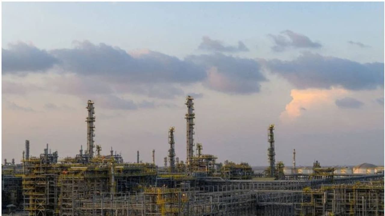 വൻ പ്രകൃതി വാതക നിക്ഷേപം കണ്ടെത്തി; സമ്പദ് വ്യവസ്ഥ ശക്തിപ്പെടും, സൗദിയുടെ മുഖം മാറ്റുന്ന കണ്ടെത്തൽ വൻ പ്രകൃതി വാതക നിക്ഷേപം കണ്ടെത്തി; സമ്പദ് വ്യവസ്ഥ ശക്തിപ്പെടും, സൗദിയുടെ മുഖം മാറ്റുന്ന കണ്ടെത്തൽ