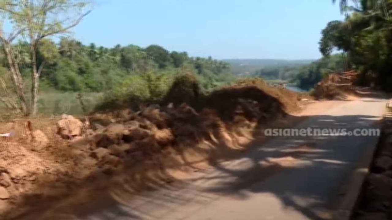 പ്രളയത്തിൽ തകർന്നു തരിപ്പണമായ റോഡ്, അഞ്ച് വർഷമായിട്ടും നിർമാണത്തിന് ഒച്ചിഴയുന്ന വേഗം