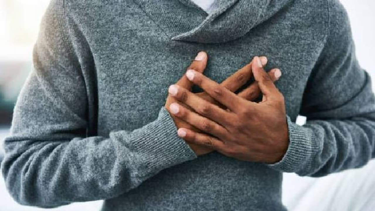 ഹൃദയമിടിപ്പ് നിലച്ച് 50 മിനിറ്റുകൾ, ശേഷം ജീവിതത്തിലേക്ക് തിരിച്ചുവന്ന് 31 കാരൻ, അത്ഭുതമെന്ന് ഡോക്ടര്മാരും ഹൃദയമിടിപ്പ് നിലച്ച് 50 മിനിറ്റുകൾ, ശേഷം ജീവിതത്തിലേക്ക് തിരിച്ചുവന്ന് 31 കാരൻ, അത്ഭുതമെന്ന് ഡോക്ടര്മാരും