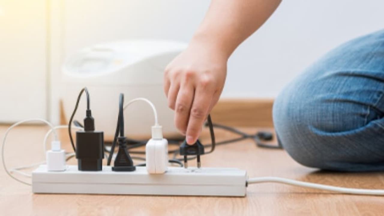 കറണ്ടിനോട് അഥവാ വൈദ്യുതിയോട് അലര്‍ജിയുണ്ടാകുമോ? ; ഉണ്ടാകുമെങ്കില്‍ അതെങ്ങനെ?