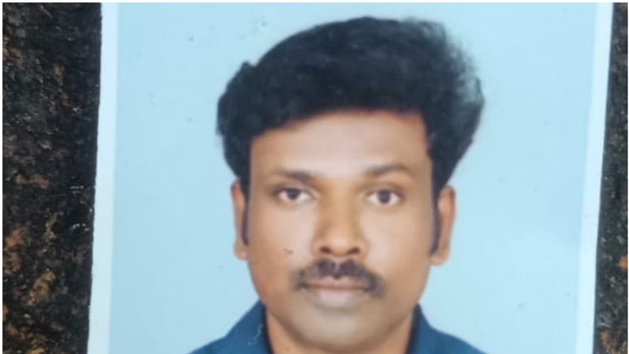 42കാരനെ പാറക്കുളത്തില് മരിച്ച നിലയില് കണ്ടെത്തി 42കാരനെ പാറക്കുളത്തില് മരിച്ച നിലയില് കണ്ടെത്തി