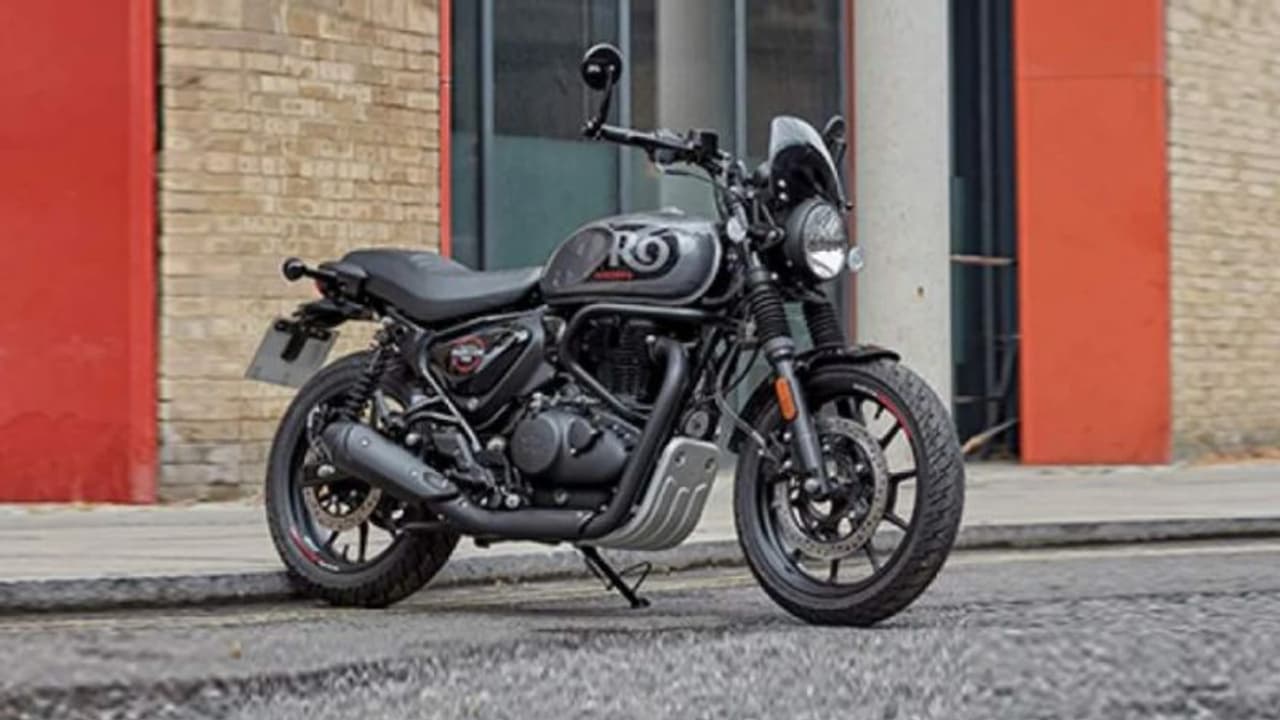 ബുള്ളറ്റ് പ്രേമികൾക്കൊരു സന്തോഷ വാർത്ത, റോയൽ എൻഫീൽഡ് 450 സിസി റോഡ്സ്റ്റർ ഉടനെത്തും ബുള്ളറ്റ് പ്രേമികൾക്കൊരു സന്തോഷ വാർത്ത, റോയൽ എൻഫീൽഡ് 450 സിസി റോഡ്സ്റ്റർ ഉടനെത്തും