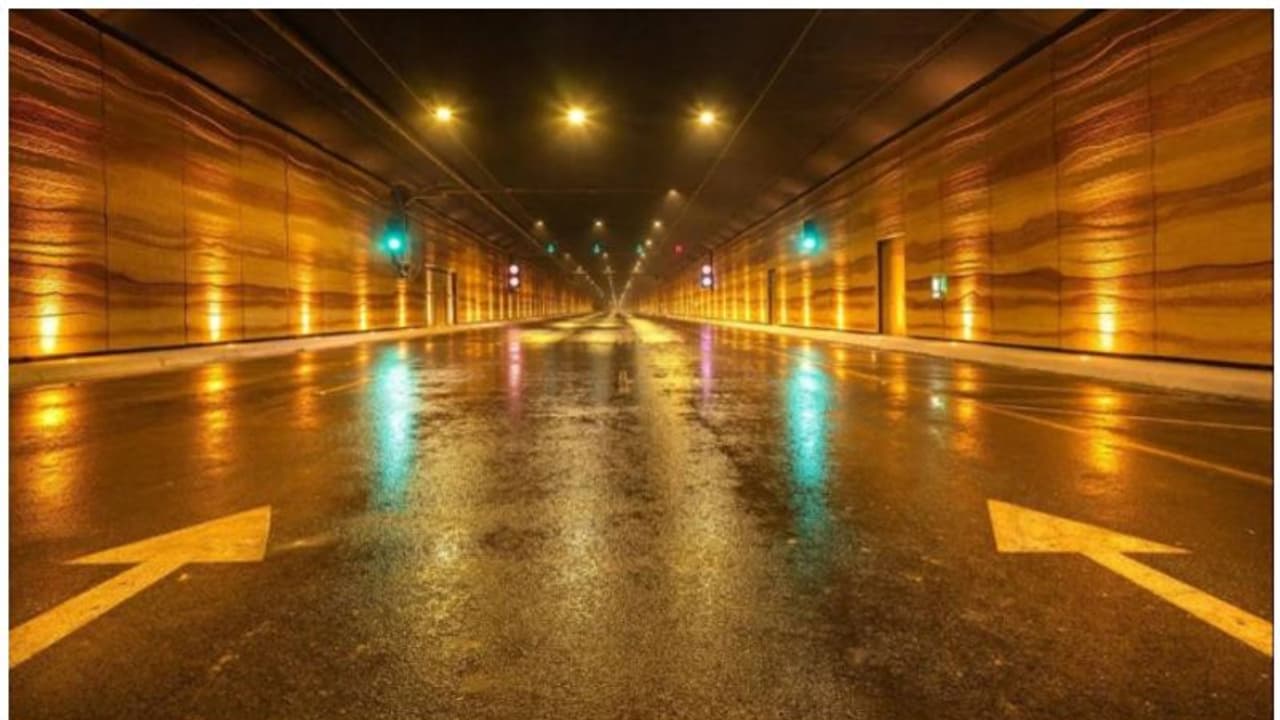 മിഡിൽ ഈസ്റ്റിലെ ഏറ്റവും നീളമുള്ള തുരങ്കപാത റിയാദിൽ, ഗതാഗതം ആരംഭിച്ചു മിഡിൽ ഈസ്റ്റിലെ ഏറ്റവും നീളമുള്ള തുരങ്കപാത റിയാദിൽ, ഗതാഗതം ആരംഭിച്ചു