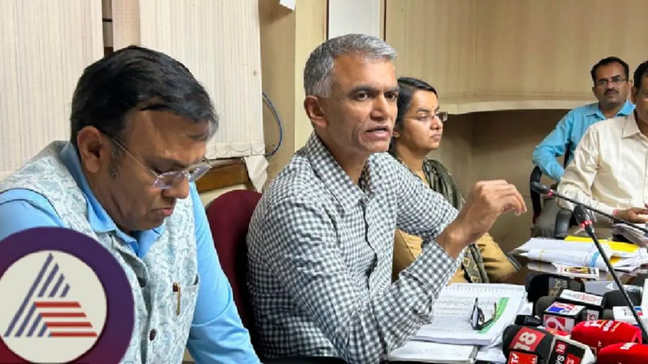 ನೀರಿನ ದಾಹ ತಣಿಸಲು ಕಂದಾಯ ಇಲಾಖೆ ಮುಂದು; 7000 ಬೋರ್ವೆಲ್ ಗುರುತು ನೀರಿನ ದಾಹ ತಣಿಸಲು ಕಂದಾಯ ಇಲಾಖೆ ಮುಂದು; 7000 ಬೋರ್ವೆಲ್ ಗುರುತು