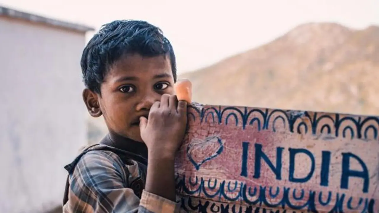 இந்தியாவில் 17.1 கோடி மக்கள் வறுமையிலிருந்து மீட்பு