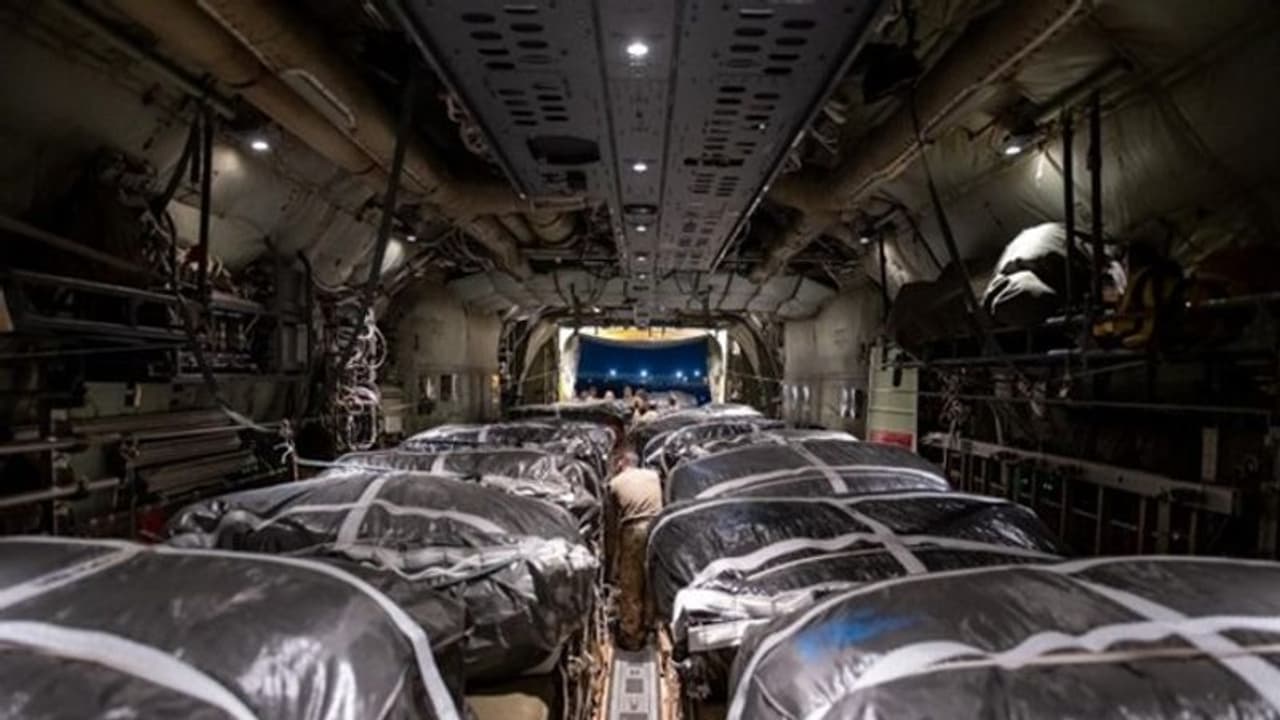 US military planes airdrop about 38,000 meals into Gaza in first round of emergency humanitarian aid US military planes airdrop about 38,000 meals into Gaza in first round of emergency humanitarian aid