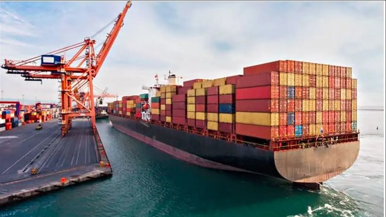 ಪಾಕ್ಗೆ ಹೊರಟಿದ್ದ ಚೀನಾ ಶಸ್ತ್ರಾಸ್ತ್ರ ಹಡಗು ಭಾರತದಲ್ಲಿ ಜಪ್ತಿ ಪಾಕ್ಗೆ ಹೊರಟಿದ್ದ ಚೀನಾ ಶಸ್ತ್ರಾಸ್ತ್ರ ಹಡಗು ಭಾರತದಲ್ಲಿ ಜಪ್ತಿ