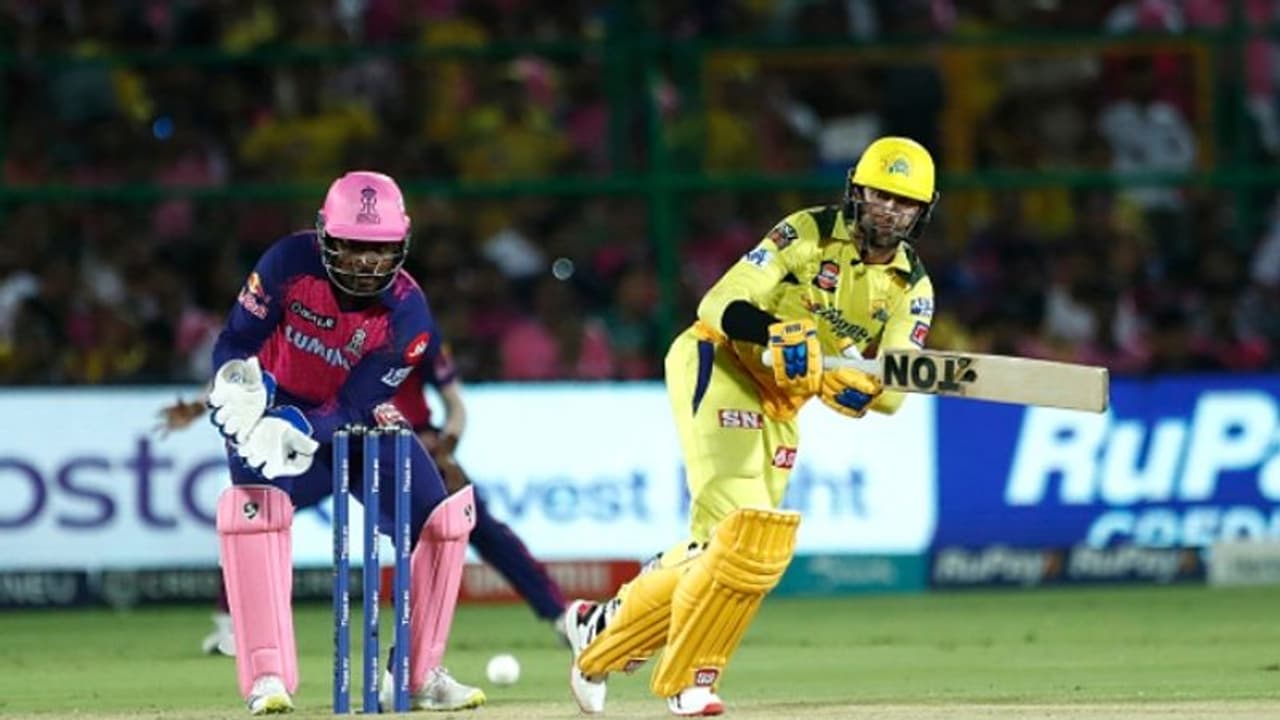 ഐപിഎല്ലില്‍ ആദ്യ പന്തെറിയും മുമ്പെ ചാമ്പ്യൻമാരായ ചെന്നൈക്ക് തിരിച്ചടി, സൂപ്പര്‍ താരം പരിക്കേറ്റ് പുറത്ത്