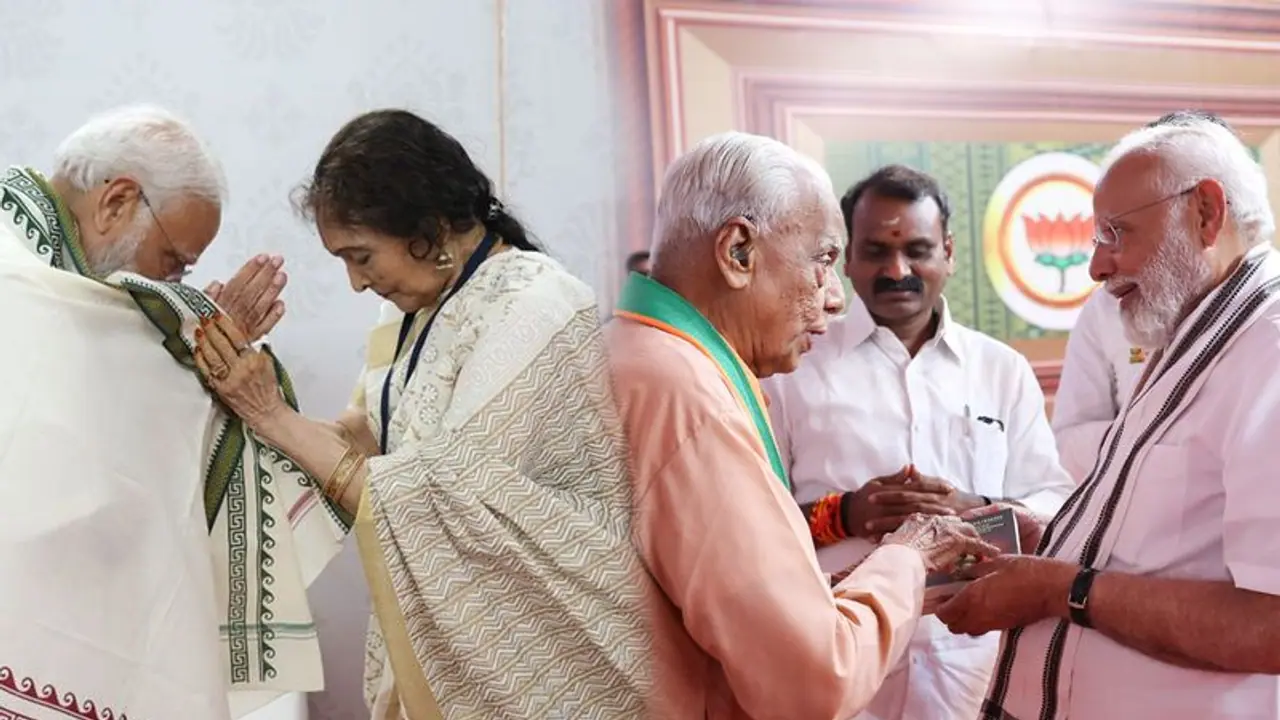 சென்னையில் வைஜெயந்தி மாலா, ஹெச்.வி. ஹண்டேவுடன் பிரதமர் மோடி சந்திப்பு