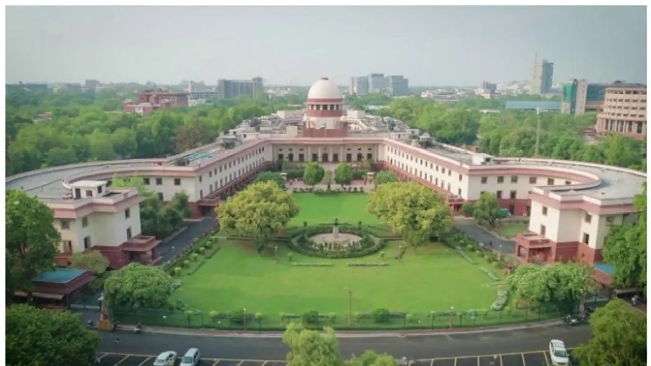 விவிபேட் வழக்கில் தேர்தல் ஆணையத்துக்கு உச்ச நீதிமன்றம் கேள்வி: அதிகாரிகள் ஆஜராக உத்தரவு!