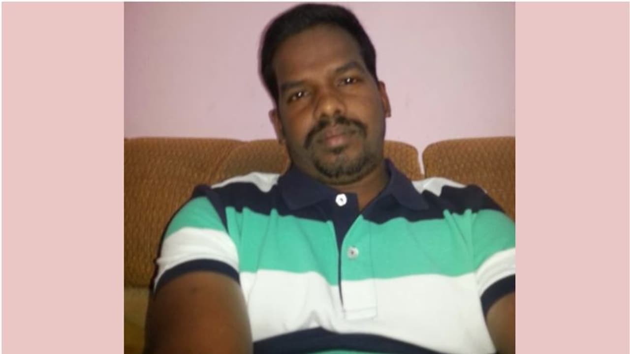 17 വർഷമായി നാട്ടിൽ പോയിട്ടില്ല, ഉറ്റവരെ കണ്ടിട്ടില്ല; ഒടുവിൽ മടങ്ങിയത് ചേതനയറ്റ ശരീരമായി 17 വർഷമായി നാട്ടിൽ പോയിട്ടില്ല, ഉറ്റവരെ കണ്ടിട്ടില്ല; ഒടുവിൽ മടങ്ങിയത് ചേതനയറ്റ ശരീരമായി