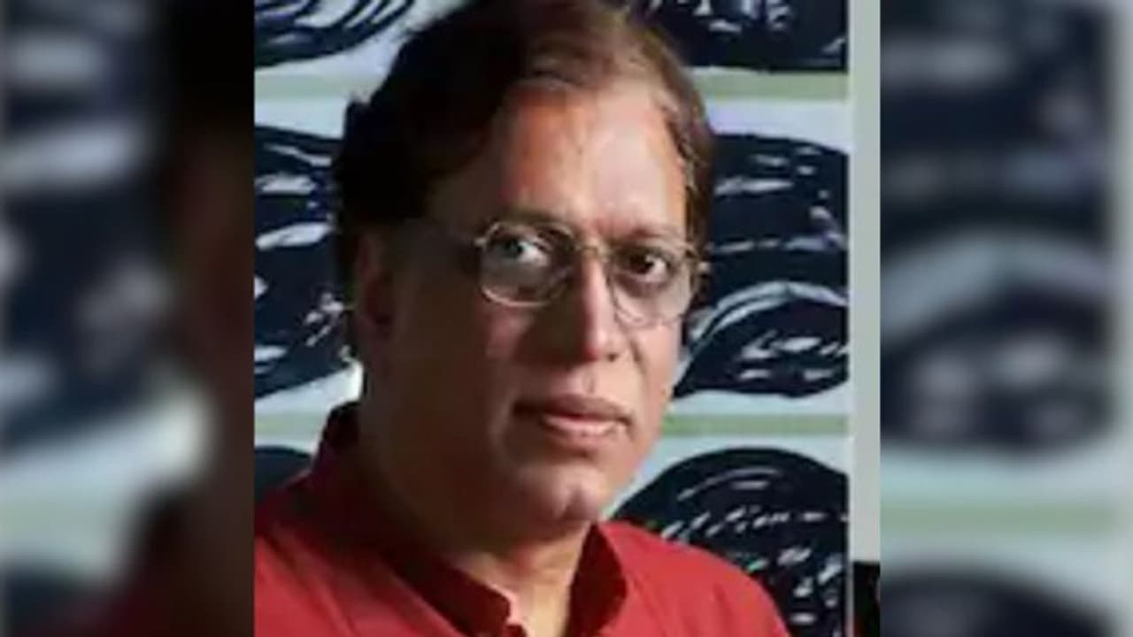 తెలంగాణ సీఎం రేవంత్ రెడ్డికి సినీ దర్శకుడు బీ నర్సింగరావు బహిరంగ లేఖ