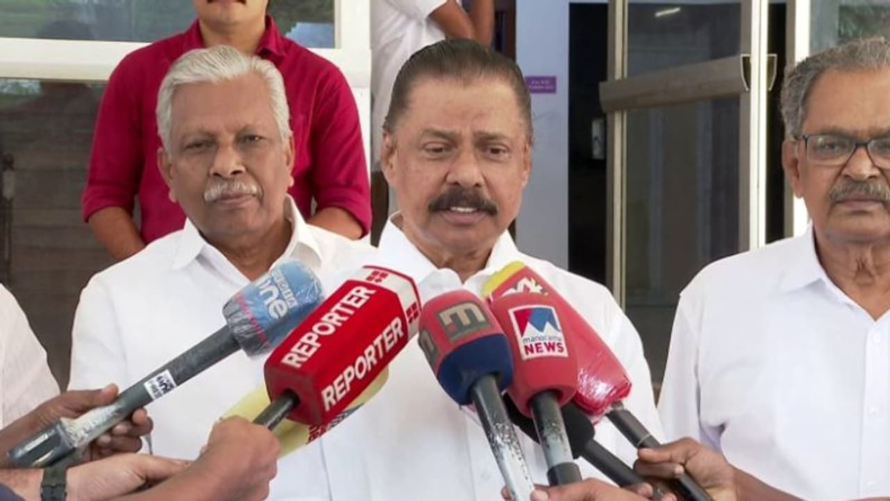 'ഈ തെരഞ്ഞെടുപ്പിൽ സഹായിച്ചാൽ തദ്ദേശ തെരഞ്ഞെടുപ്പിൽ സഹായിക്കാമെന്നാണ് എസ്ഡിപിഐ യുഡിഎഫ് ധാരണ': എംവി ഗോവിന്ദൻ 'ഈ തെരഞ്ഞെടുപ്പിൽ സഹായിച്ചാൽ തദ്ദേശ തെരഞ്ഞെടുപ്പിൽ സഹായിക്കാമെന്നാണ് എസ്ഡിപിഐ യുഡിഎഫ് ധാരണ': എംവി ഗോവിന്ദൻ