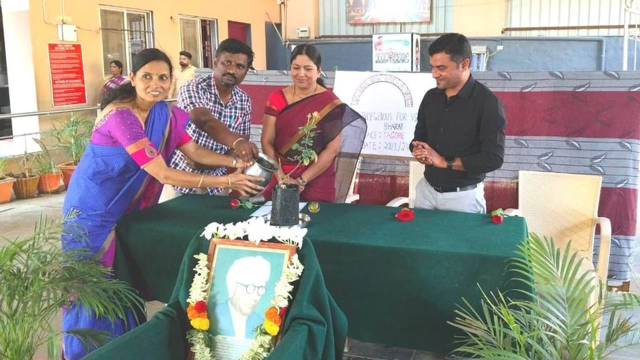 ವಿದ್ಯಾರ್ಥಿ ದೆಸೆಯಲ್ಲಿಯೇ ವಿಜ್ಞಾನದ ಮಹತ್ವ ಅರಿಯಿರಿ : ಕೆ.ಎಲ್.ಅನೂಪ್ ವಿದ್ಯಾರ್ಥಿ ದೆಸೆಯಲ್ಲಿಯೇ ವಿಜ್ಞಾನದ ಮಹತ್ವ ಅರಿಯಿರಿ : ಕೆ.ಎಲ್.ಅನೂಪ್