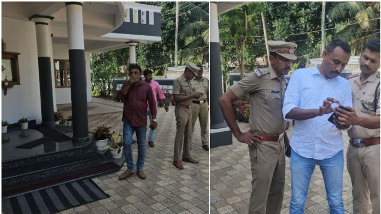 ആറ്റിങ്ങലിൽ ഡോക്ടറുടെ വീട് കുത്തി തുറന്ന് വൻ മോഷണം; പണവും ലക്ഷക്കണക്കിന് രൂപയുടെ സ്വര്ണവും പോയി ആറ്റിങ്ങലിൽ ഡോക്ടറുടെ വീട് കുത്തി തുറന്ന് വൻ മോഷണം; പണവും ലക്ഷക്കണക്കിന് രൂപയുടെ സ്വര്ണവും പോയി