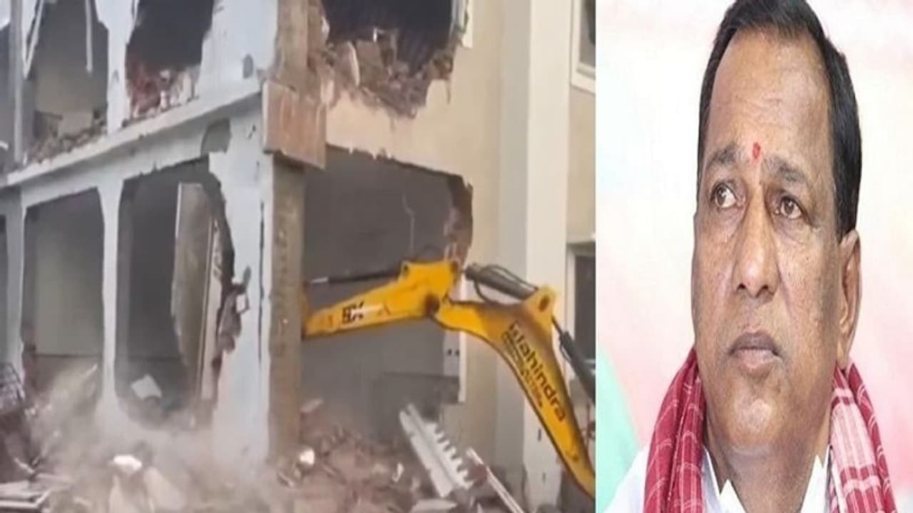 మాజీ మంత్రి మల్లారెడ్డి అల్లుడికి షాక్.. ఎంఎల్ఆర్ఐటీ కాలేజ్ ను కూల్చేసిన అధికారులు.. మాజీ మంత్రి మల్లారెడ్డి అల్లుడికి షాక్.. ఎంఎల్ఆర్ఐటీ కాలేజ్ ను కూల్చేసిన అధికారులు..