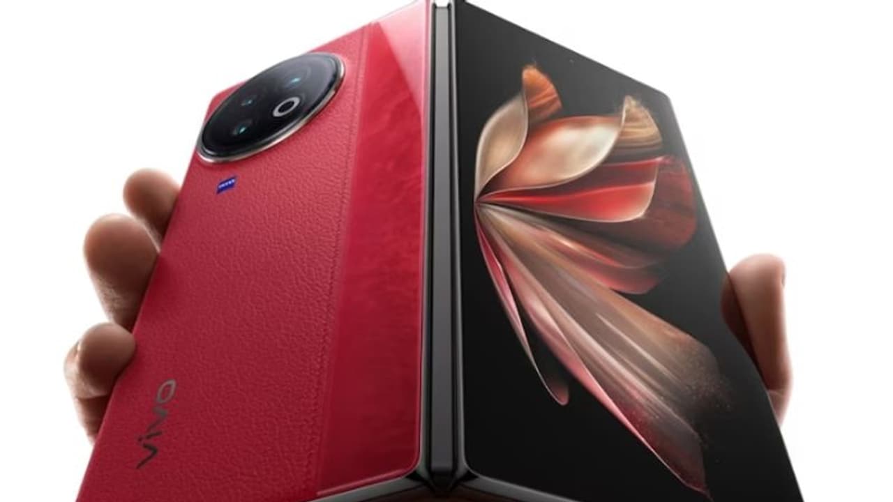 அட்ரா சக்க.. இந்த மாதமே ரிலீஸ் ஆக போதா? Flip போனுடன் வரும் Vivo.. X Fold 3 & X Fold 3 Pro விலை & ஸ்பெக்! அட்ரா சக்க.. இந்த மாதமே ரிலீஸ் ஆக போதா? Flip போனுடன் வரும் Vivo.. X Fold 3 & X Fold 3 Pro விலை & ஸ்பெக்!