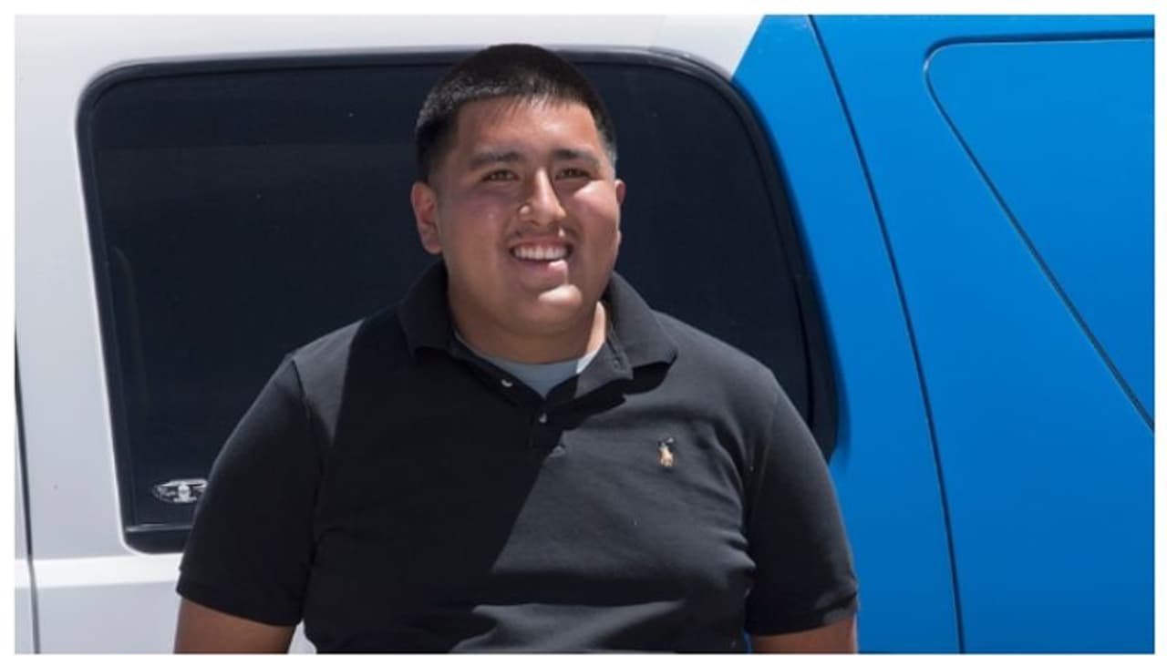 അപ്പൂപ്പന് സോക്സ് വാങ്ങാനെത്തി, എടിഎം കൌണ്ടറിന് സമീപം ഒരു ബാഗ്; തുറന്ന് നോക്കിയപ്പോള്‍ ഒരു കോടി രൂപ !