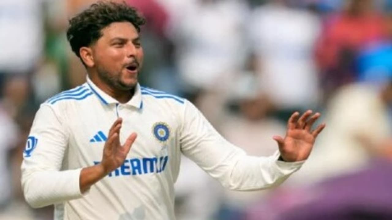 IND vs ENG : టీమిండియా తొలి బౌలర్గా చరిత్ర సృష్టించిన కుల్దీప్ యాదవ్.. IND vs ENG : టీమిండియా తొలి బౌలర్గా చరిత్ర సృష్టించిన కుల్దీప్ యాదవ్..