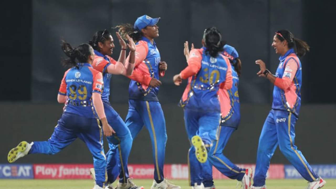 ഓള് റൗണ്ട് പ്രകടനവുമായി മിന്നി സജ്ന സജീവൻ, വനിതാ ഐപിഎല്ലിൽ യുപി വാരിയേഴ്സിനെ തൂത്തുവാരി മുംബൈ ഓള് റൗണ്ട് പ്രകടനവുമായി മിന്നി സജ്ന സജീവൻ, വനിതാ ഐപിഎല്ലിൽ യുപി വാരിയേഴ്സിനെ തൂത്തുവാരി മുംബൈ