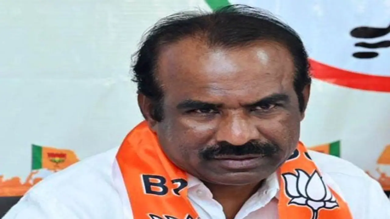 ಸಿದ್ದರಾಮಯ್ಯ ತಪ್ಪು ಮಾಡಿದ್ದಕ್ಕೆ ಮುಖ ಎತ್ಕೊಂಡು ಓಡಾಡೋಕ್ಕೆ ಆಗ್ತಿಲ್ಲ: ರವಿಕುಮಾರ್ ವಾಗ್ದಾಳಿ 