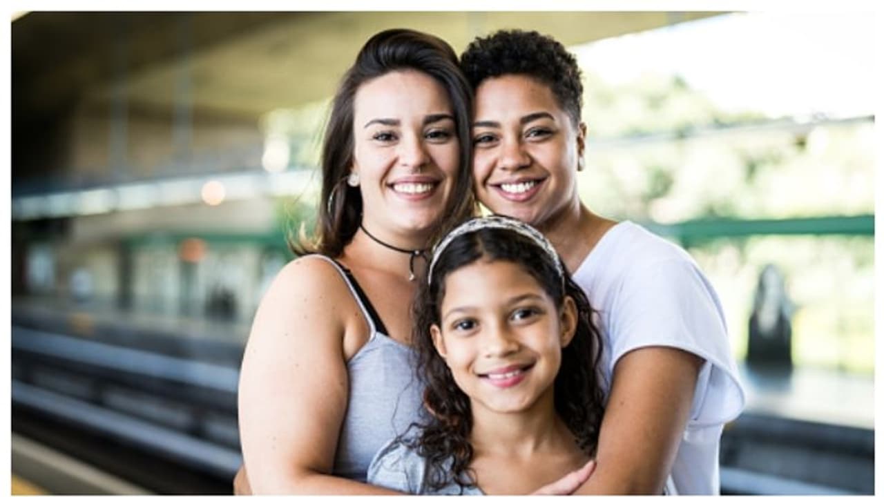 സ്വവർഗ്ഗ ലൈംഗികാഭിമുഖ്യം ഭർത്താവിനോട് വെളിപ്പെടുത്തണം; മൂന്ന് കുട്ടികളുടെ അമ്മയായ സ്ത്രീയുടെ കുറിപ്പ് വൈറൽ സ്വവർഗ്ഗ ലൈംഗികാഭിമുഖ്യം ഭർത്താവിനോട് വെളിപ്പെടുത്തണം; മൂന്ന് കുട്ടികളുടെ അമ്മയായ സ്ത്രീയുടെ കുറിപ്പ് വൈറൽ