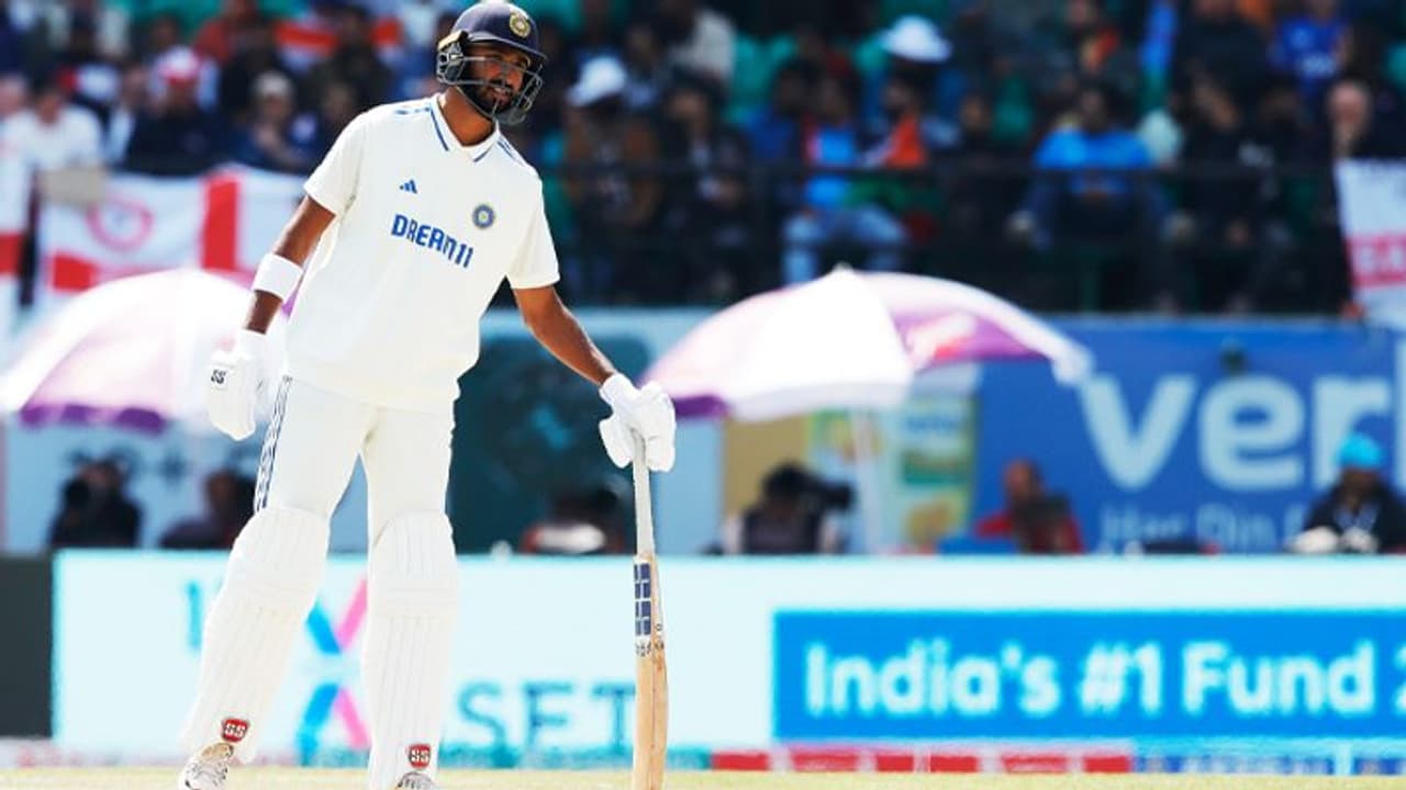 Devdutt Padikkal : తొలి టెస్టులోనే అదరగొట్టిన దేవదత్ పడిక్కల్.. Devdutt Padikkal : తొలి టెస్టులోనే అదరగొట్టిన దేవదత్ పడిక్కల్..