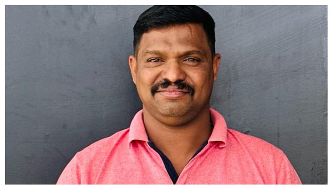 എമിറേറ്റ്സ് ഡ്രോയിലൂടെ ജീവിതം മാറിമറിഞ്ഞത് ഒരു മലയാളിയടക്കം രണ്ട് ഇന്ത്യക്കാരുടെ എമിറേറ്റ്സ് ഡ്രോയിലൂടെ ജീവിതം മാറിമറിഞ്ഞത് ഒരു മലയാളിയടക്കം രണ്ട് ഇന്ത്യക്കാരുടെ