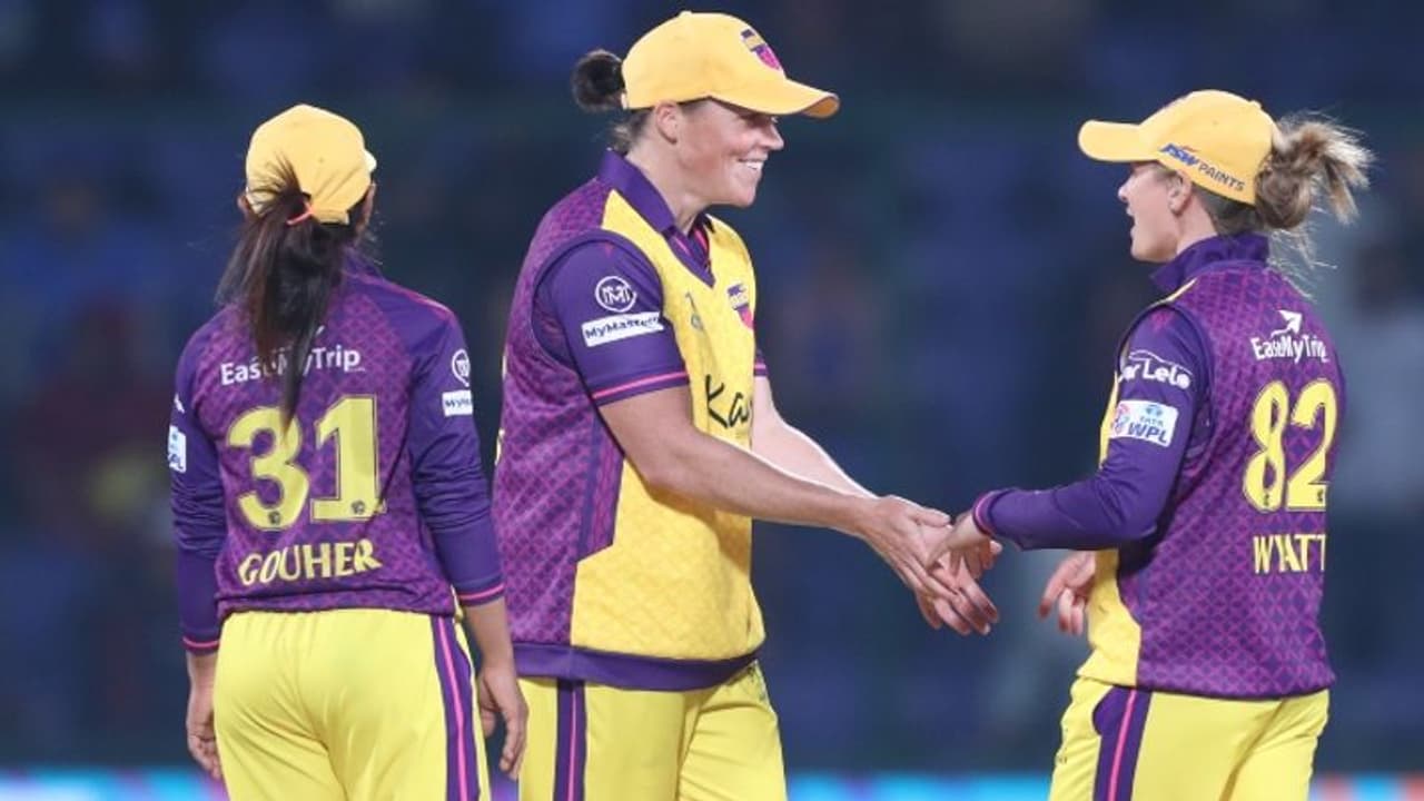 டர்னிங் பாய்ண்டான கடைசி ஓவர் கடைசி 3 பந்தில் 3 விக்கெட் – ஒரு ரன்னில் த்ரில் வெற்றி பெற்ற யுபி வாரியர்ஸ்! டர்னிங் பாய்ண்டான கடைசி ஓவர் கடைசி 3 பந்தில் 3 விக்கெட் – ஒரு ரன்னில் த்ரில் வெற்றி பெற்ற யுபி வாரியர்ஸ்!