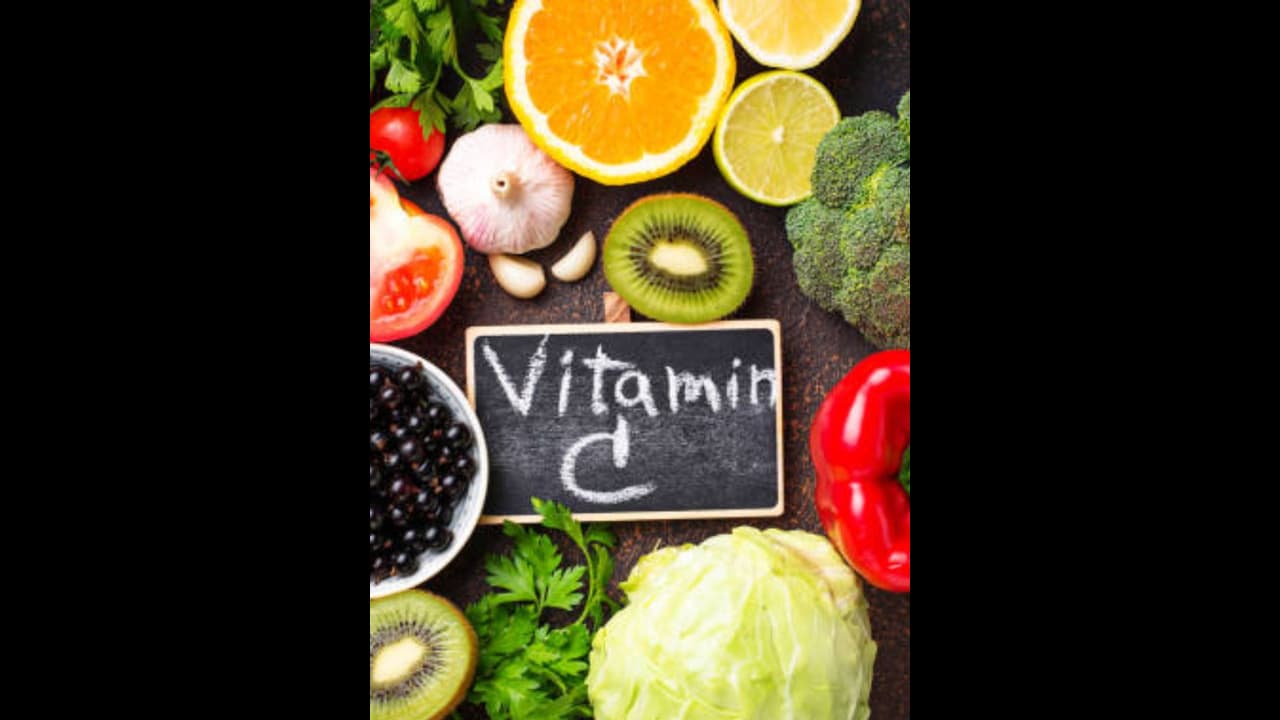 വിറ്റാമിൻ സി അടങ്ങിയ ഭക്ഷണങ്ങൾ കഴിക്കണമെന്ന് പറയുന്നതിന്റെ കാരണം വിറ്റാമിൻ സി അടങ്ങിയ ഭക്ഷണങ്ങൾ കഴിക്കണമെന്ന് പറയുന്നതിന്റെ കാരണം