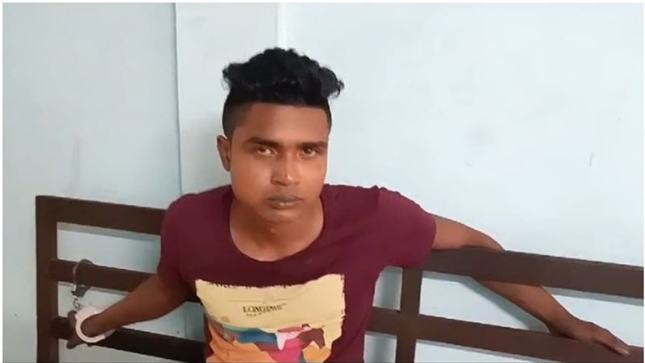 എൻ പേര് ഹക്കീം, എനക്ക് ഇന്നും ഒരു പേരിറുക്ക്! തൊഴിലാളികൾക്കിടയിൽ അവൻ ഛോട്ടാഭായ്, 20 വയസിലേ നോട്ടപ്പുള്ളി എൻ പേര് ഹക്കീം, എനക്ക് ഇന്നും ഒരു പേരിറുക്ക്! തൊഴിലാളികൾക്കിടയിൽ അവൻ ഛോട്ടാഭായ്, 20 വയസിലേ നോട്ടപ്പുള്ളി