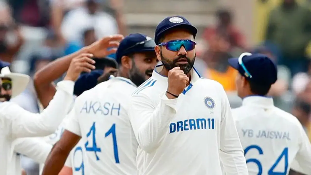 IND vs ENG: కోహ్లీ, ధోని, గంగూలీ, అజారుద్దీన్ తర్వాత కెప్టెన్ గా రోహిత్ శర్మ సరికొత్త రికార్డు ! IND vs ENG: కోహ్లీ, ధోని, గంగూలీ, అజారుద్దీన్ తర్వాత కెప్టెన్ గా రోహిత్ శర్మ సరికొత్త రికార్డు !