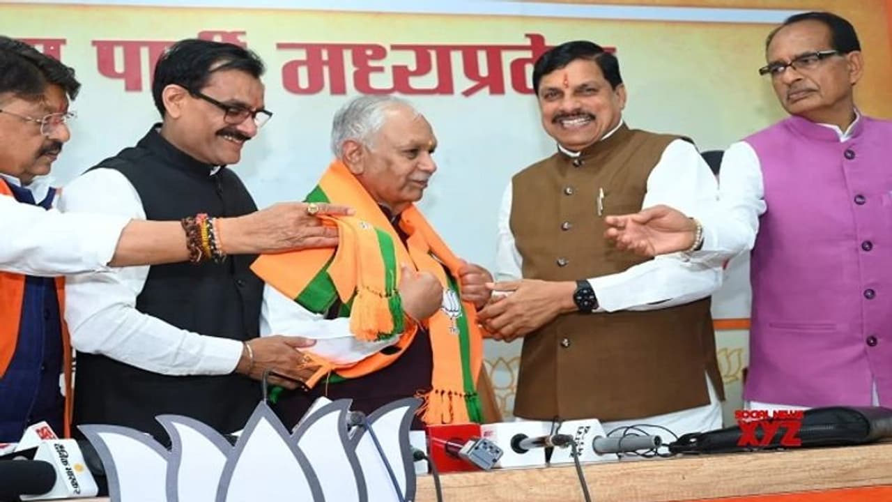 52 ವರ್ಷಗಳ ಕಾಲ ಕಾಂಗ್ರೆಸ್ ಕಾರ್ಯಕರ್ತರಾಗಿದ್ದ ಸುರೇಶ್ ಪಚೌರಿ ಬಿಜೆಪಿಗೆ ಸೇರ್ಪಡೆ 52 ವರ್ಷಗಳ ಕಾಲ ಕಾಂಗ್ರೆಸ್ ಕಾರ್ಯಕರ್ತರಾಗಿದ್ದ ಸುರೇಶ್ ಪಚೌರಿ ಬಿಜೆಪಿಗೆ ಸೇರ್ಪಡೆ