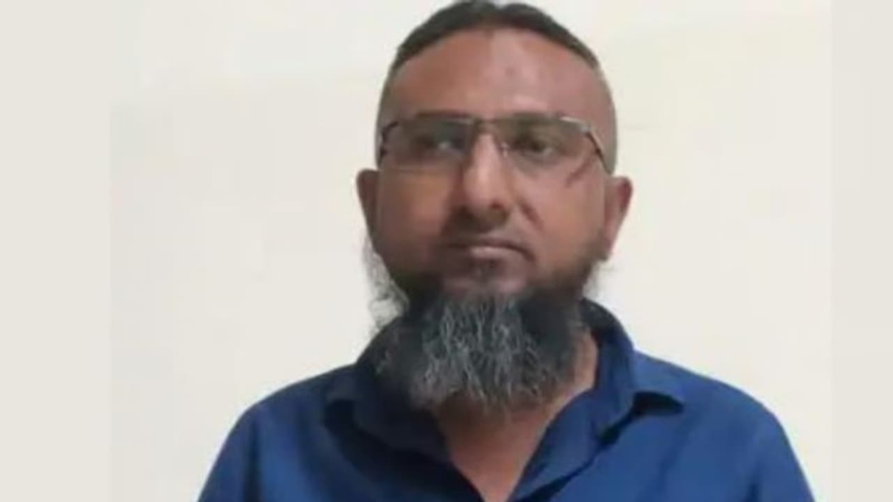 11കാരിയെ പീഡിപ്പിച്ച ഓട്ടോ ഡ്രൈവര് അറസ്റ്റില്; നിര്ണായകമായത് പ്രദേശത്തെ യുവതിയുടെ ഇടപെടല് 11കാരിയെ പീഡിപ്പിച്ച ഓട്ടോ ഡ്രൈവര് അറസ്റ്റില്; നിര്ണായകമായത് പ്രദേശത്തെ യുവതിയുടെ ഇടപെടല്