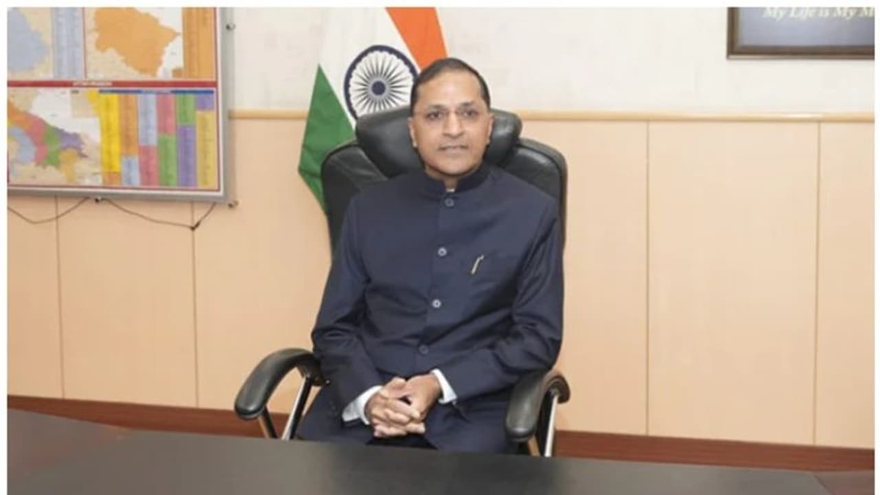 தேர்தல் ஆணையர் பதவியை அருண் கோயல் ராஜினாமா செய்தது ஏன்? அடுத்து என்ன நடக்கும்? தேர்தல் ஆணையர் பதவியை அருண் கோயல் ராஜினாமா செய்தது ஏன்? அடுத்து என்ன நடக்கும்?