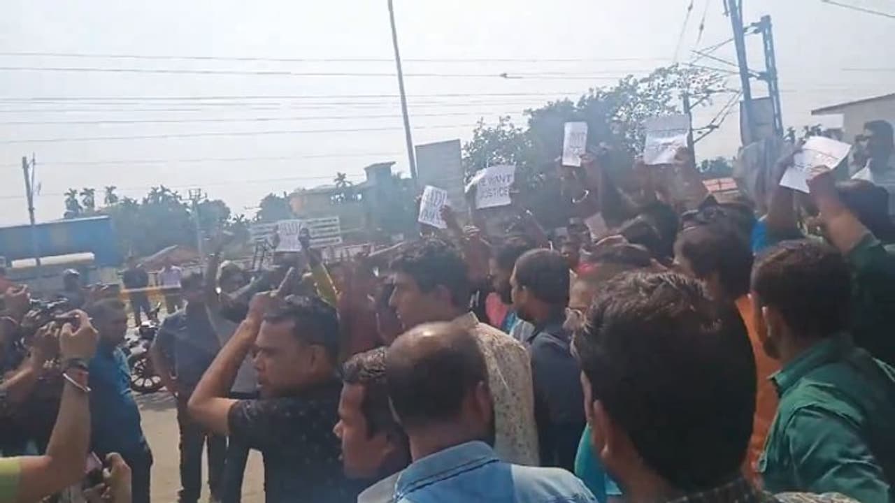 Assam love jihad: Outrage, protests erupt in Bongaigaon after 16 year old missing girl found dead Assam love jihad: Outrage, protests erupt in Bongaigaon after 16 year old missing girl found dead