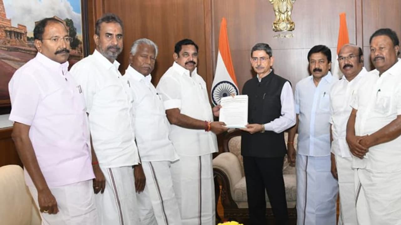 போதைப்பொருள் விற்பனை செய்து கிடைத்த பணத்தை தேர்தலில் செலவிட திமுக முயற்சி.. எடப்பாடி பழனிசாமி பகீர்..! போதைப்பொருள் விற்பனை செய்து கிடைத்த பணத்தை தேர்தலில் செலவிட திமுக முயற்சி.. எடப்பாடி பழனிசாமி பகீர்..!