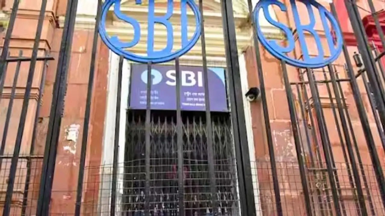 சனிக்கிழமை பொது விடுமுறை… வங்கி ஊழியர்களுக்கு அடித்த மெகா பரிசு.. மகிழ்ச்சியில் ஊழியர்கள்..! சனிக்கிழமை பொது விடுமுறை… வங்கி ஊழியர்களுக்கு அடித்த மெகா பரிசு.. மகிழ்ச்சியில் ஊழியர்கள்..!