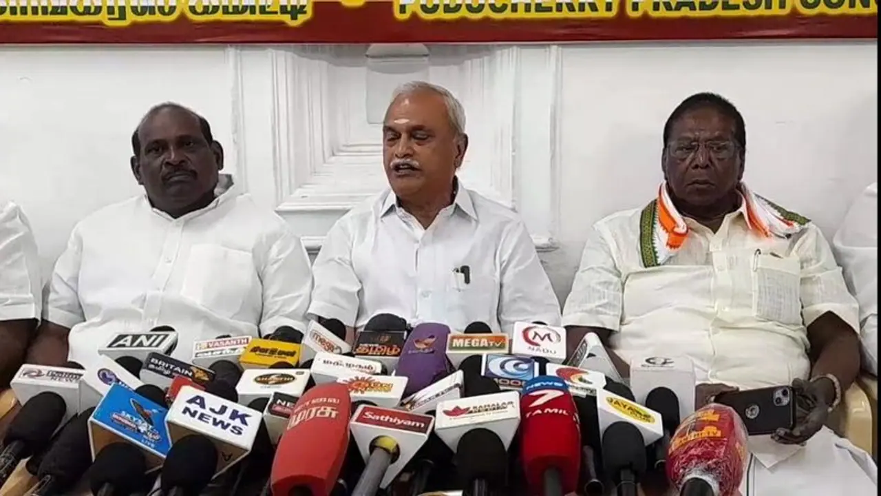 புதுச்சேரியில் சிறுமியை கொன்றவர் ஆளும்கட்சியை சேர்ந்தவர் என்பதால் தப்பிக்க வைக்க முயற்சி வைத்திலிங்கம் பகீர்