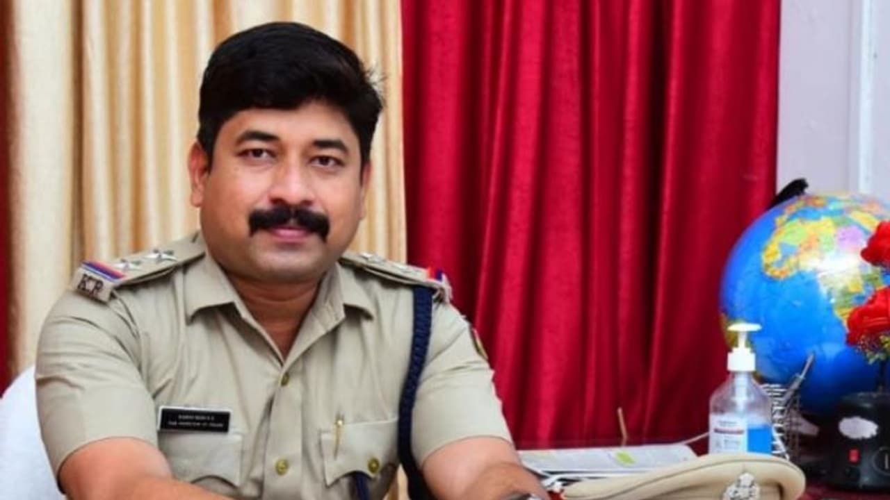 മലപ്പുറത്ത് കുടുംബത്തോടൊപ്പം പുഴയിൽ കുളിക്കാനിറങ്ങിയ എസ്ഐ മുങ്ങിമരിച്ചു 